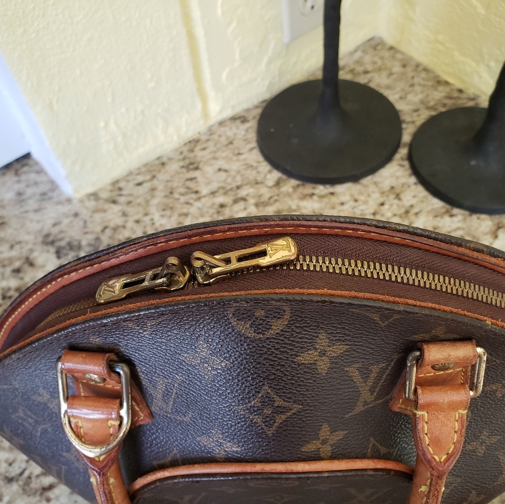 Louis Vuitton Monogram Ellipse PM - Picture 7 of 9